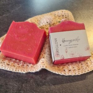 Fatglow Honeysuckle tallow soap with Himalayan Rhubarb powder and Honeysuckle fragrance, handmade in New Zealand