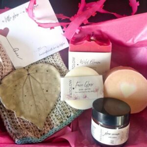 Fatglow Mother's Day Luxury Gift Box containing Rose Tallow Glow Cream, Face Glow Pure Tallow Soap, Wild Bloom Tallow Soap, Heart inlay Tallow Soap, Knitted Face Cloth, Pottery Soap Dish, Personalised Note - handcrafted gift set New Zealand