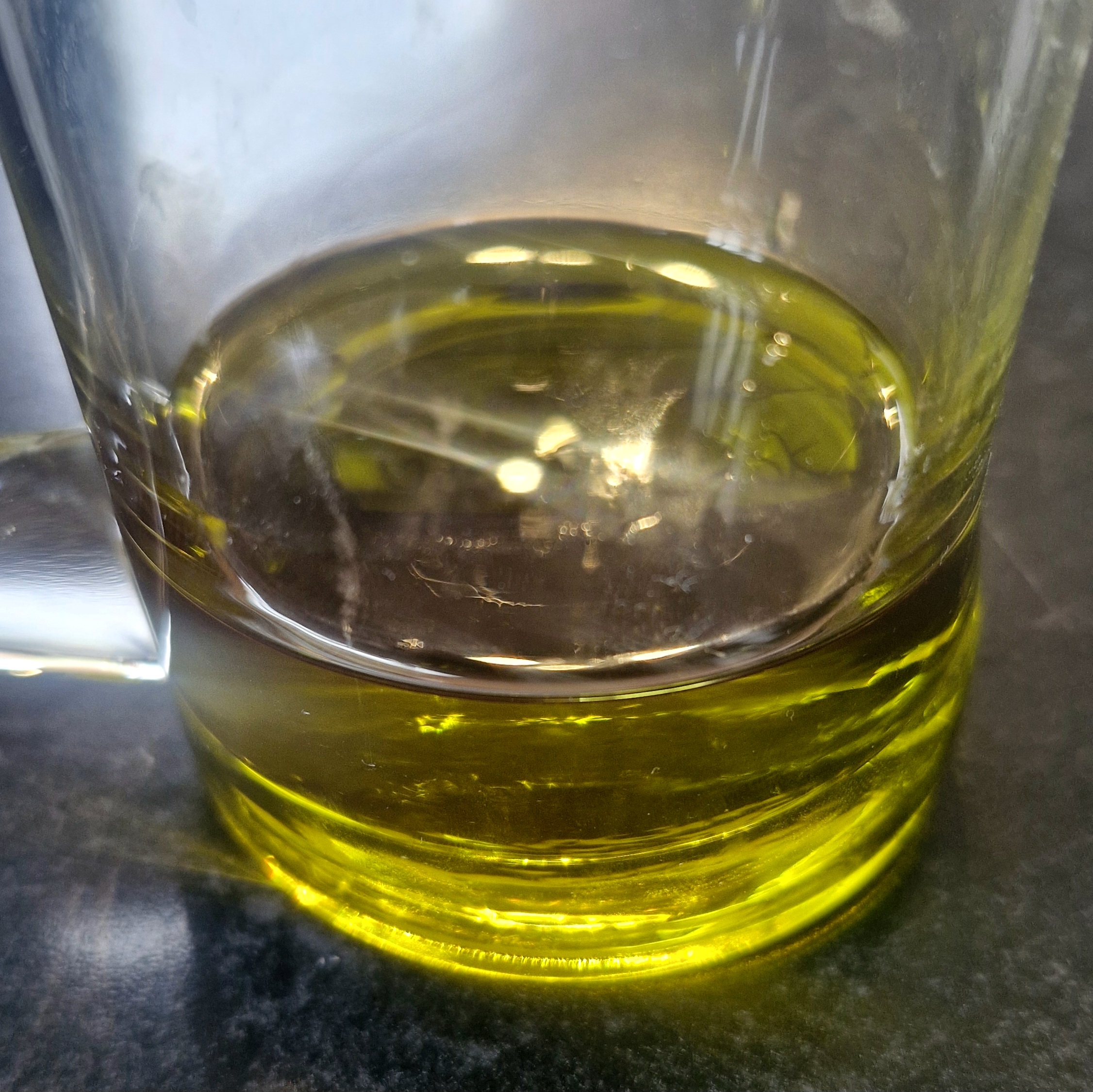 Spirulina Infusion for Spearmint Tallow Lip Balm - handcrafted in Taranaki, New Zealand by Fatglow